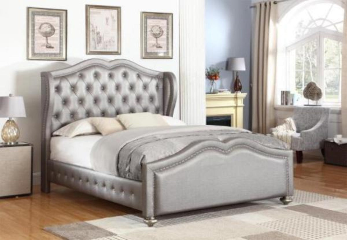Belmont Tufted Queen Bed