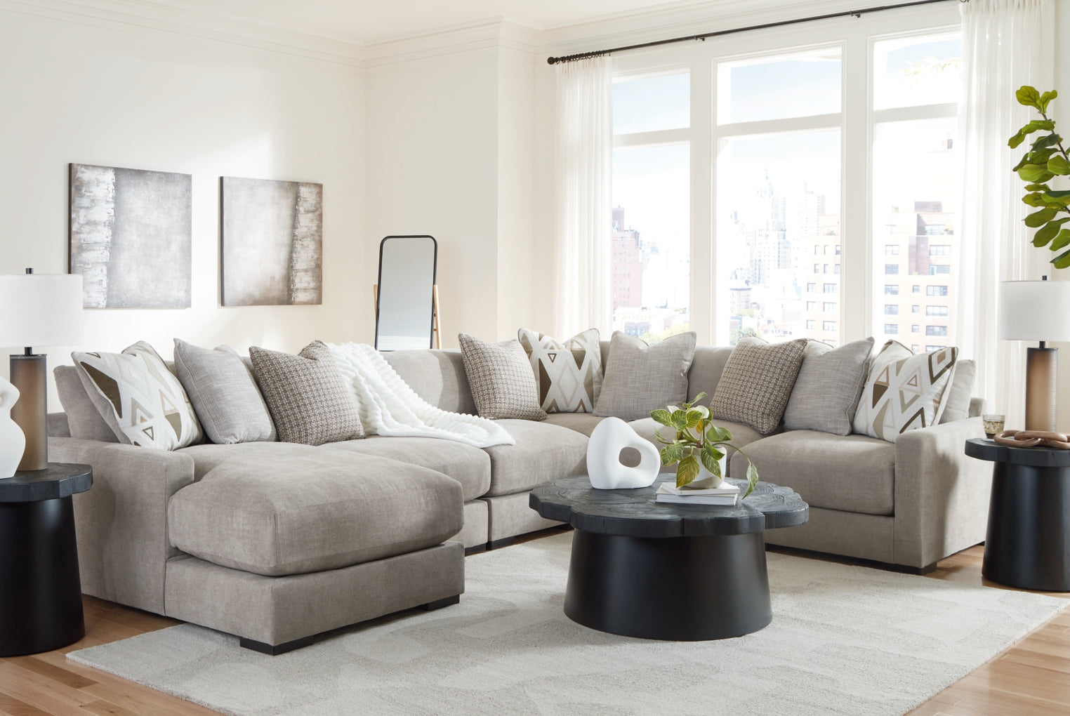 Aslan Court 6-Piece Sectional with Chaise