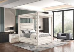 Annabelle Canopy Bed Ivory