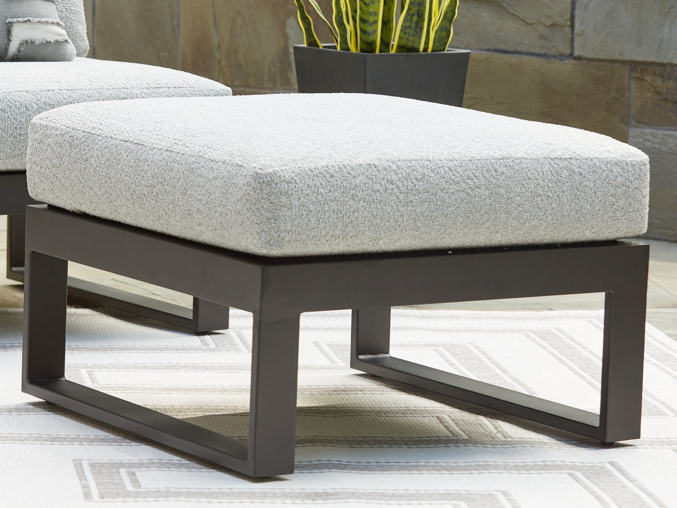Beachloft Outdoor Seating