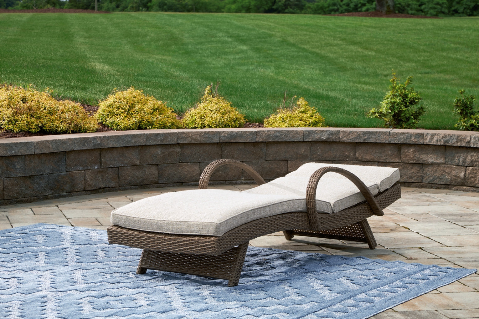 Beachcroft Outdoor Seating