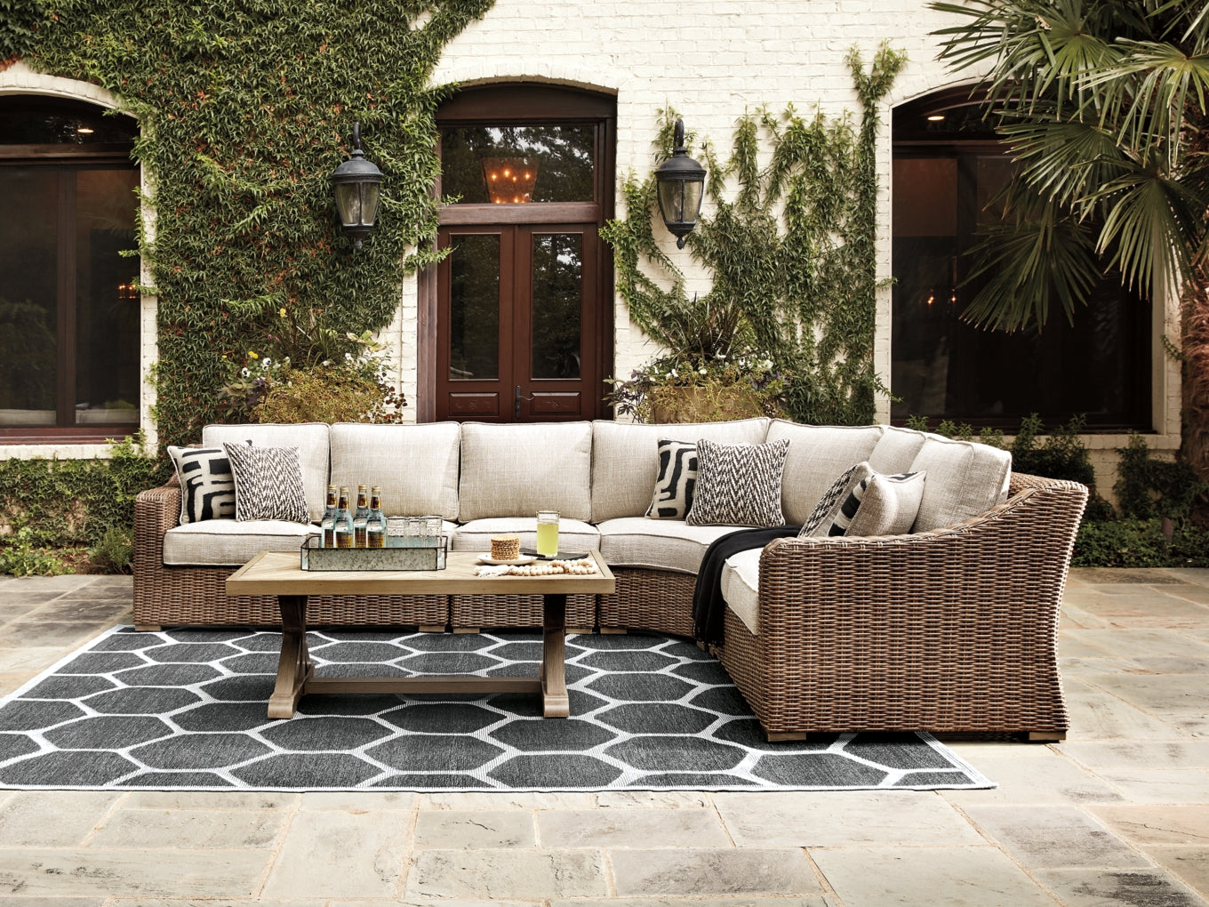 Beachcroft Outdoor Seating