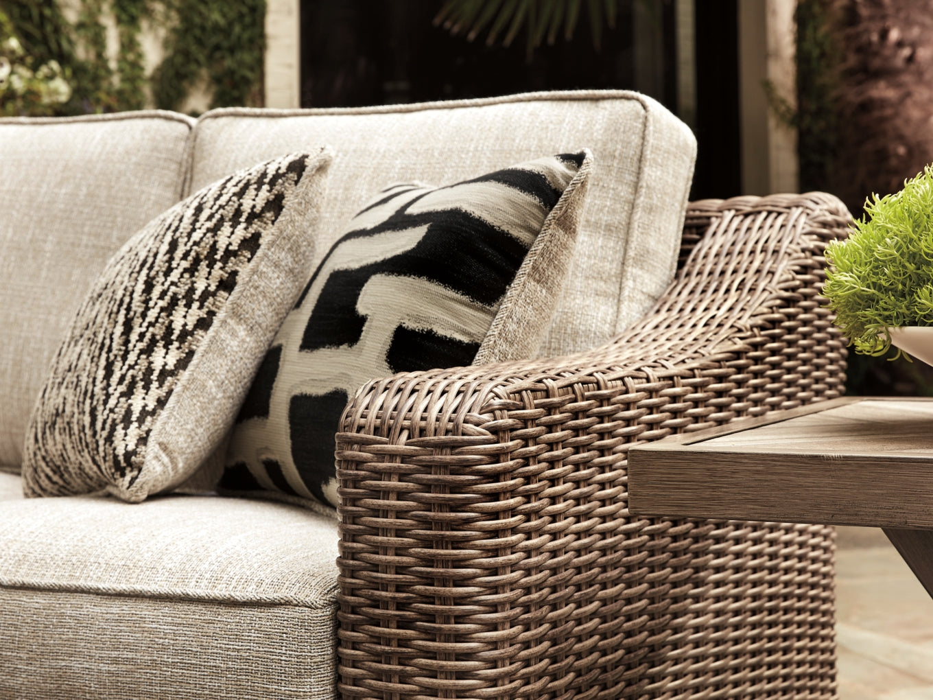 Beachcroft Outdoor Seating