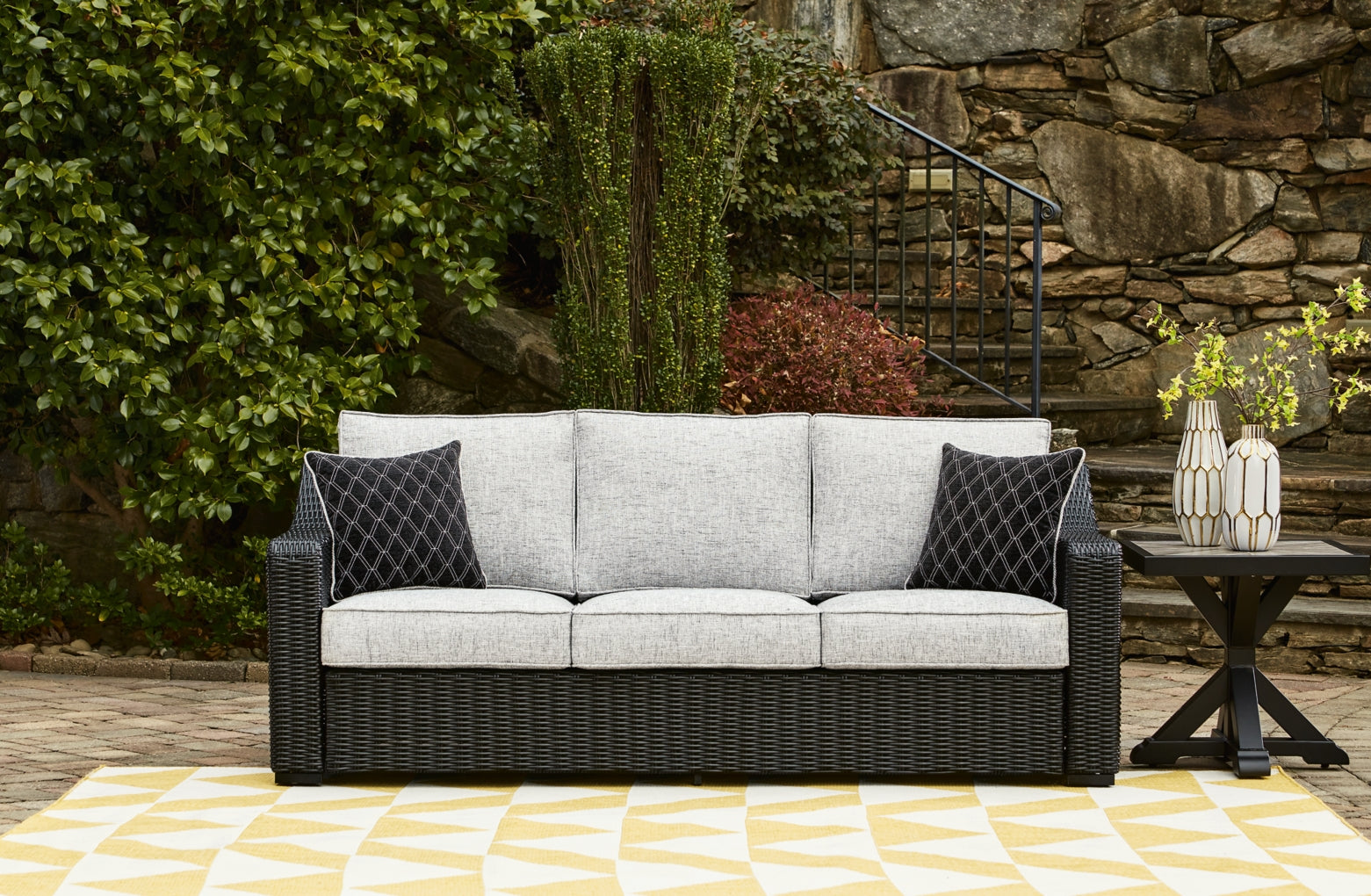 Beachcroft Outdoor Seating