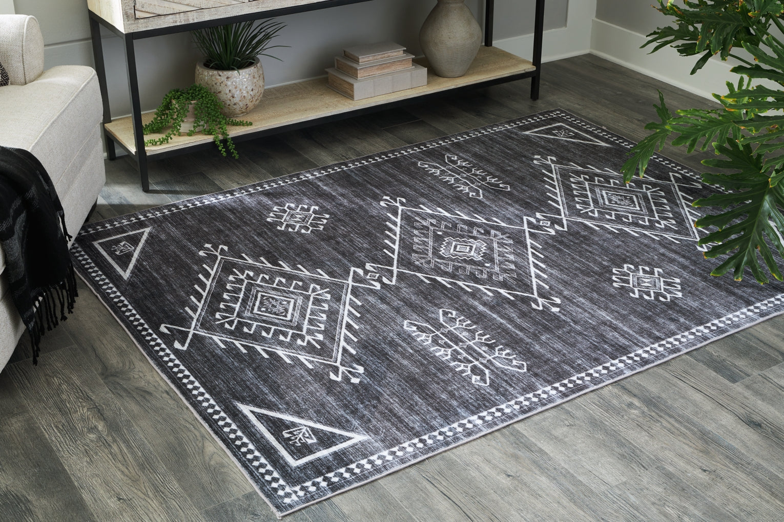 Arloman Washable Rug