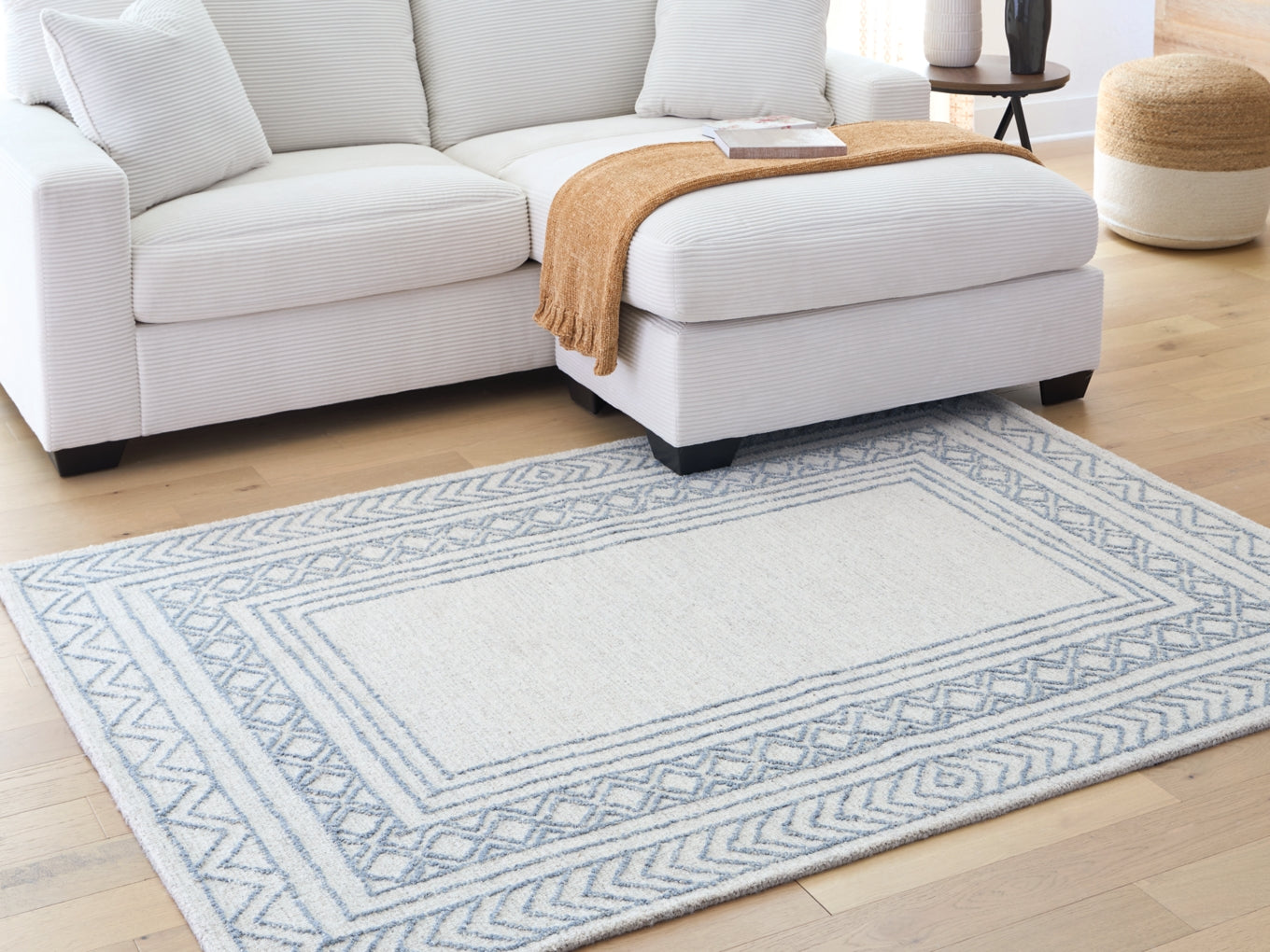 Azelhurst Rug