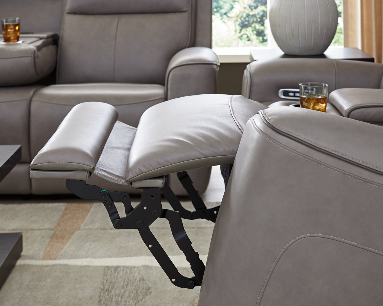 5Z-Relaxation Power Reclining Loveseat/Console/Adjustable Headrest